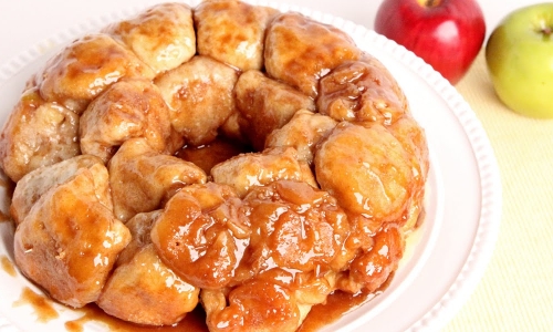 Caramel Apple Monkey Bread