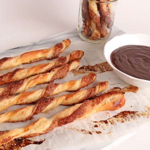 Baked Churro Twist with Chocolate Sauce