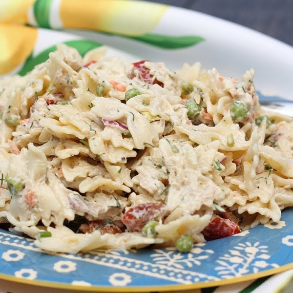 Deli Style Tuna Pasta Salad