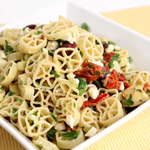 Mediterranean Pasta Salad