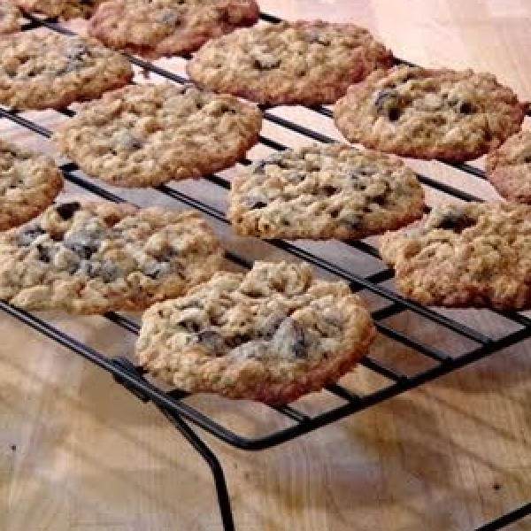 Oatmeal Raisin Cookies