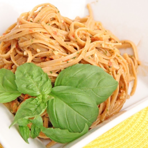 Pasta with Pesto Trepanese